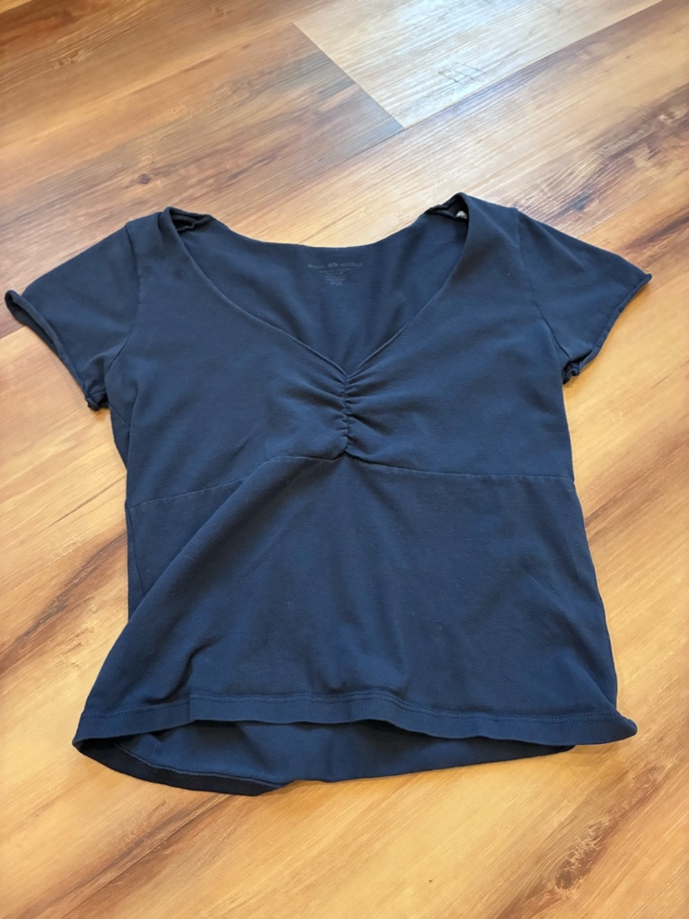 Brandy Melville Black V-Neck Ruched Short Sleeve Tee
